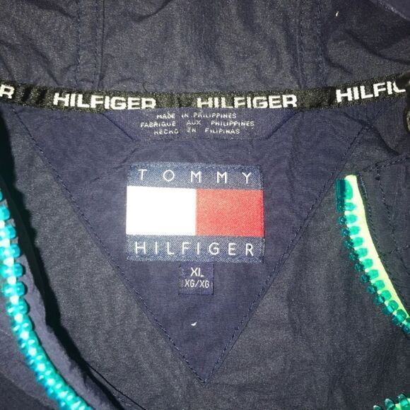 Tommy Hilfiger Lightweight Jacket/ Hood - Picture 4 of 6